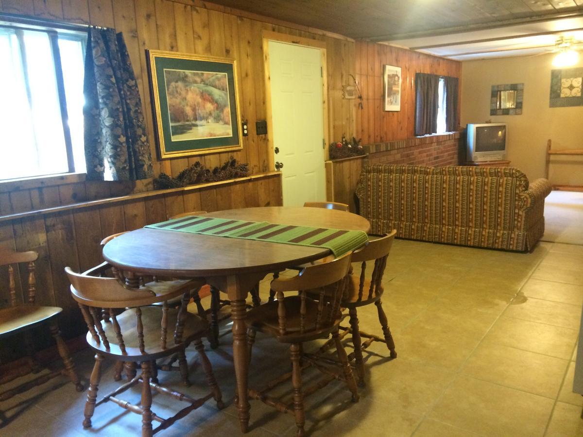 Alpine Motel Branch Luaran gambar